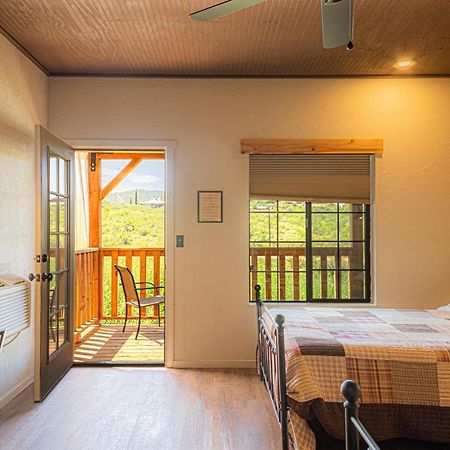 -Pet Friendly- Miners Cabin #5 -Two Double Beds - Private Balcony Tombstone Eksteriør bilde