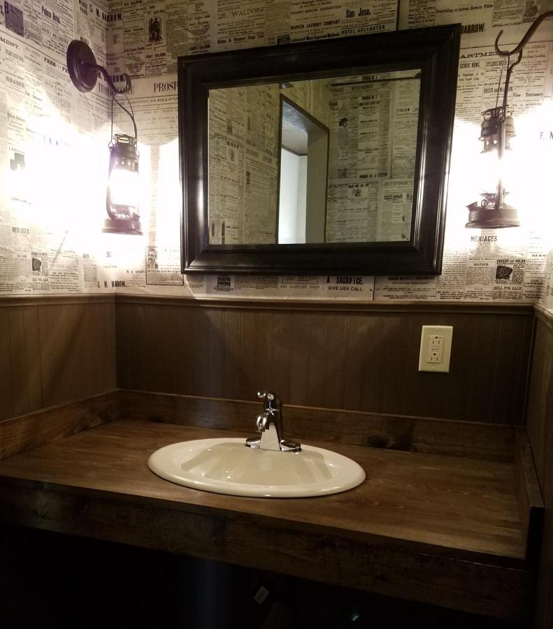 -Pet Friendly- Miners Cabin #5 -Two Double Beds - Private Balcony Tombstone Eksteriør bilde