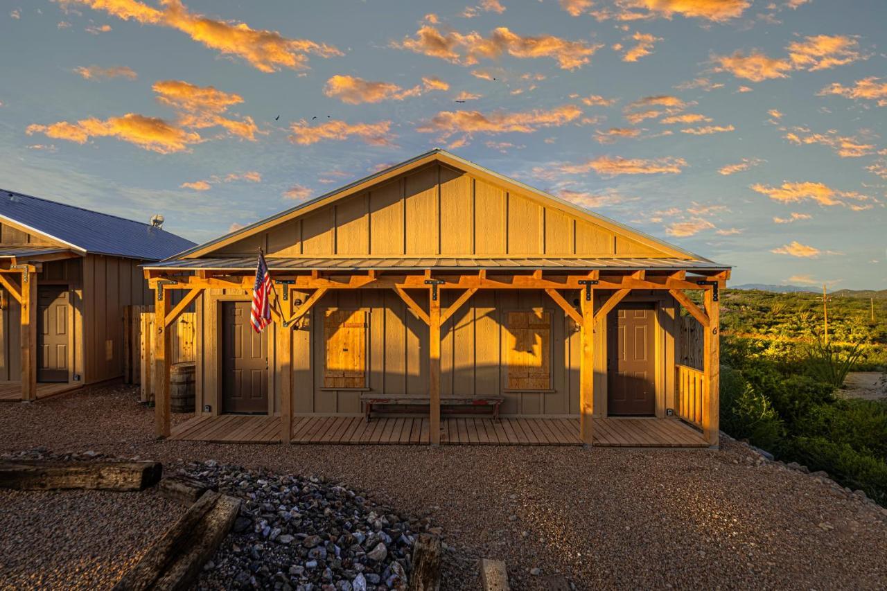 -Pet Friendly- Miners Cabin #5 -Two Double Beds - Private Balcony Tombstone Eksteriør bilde
