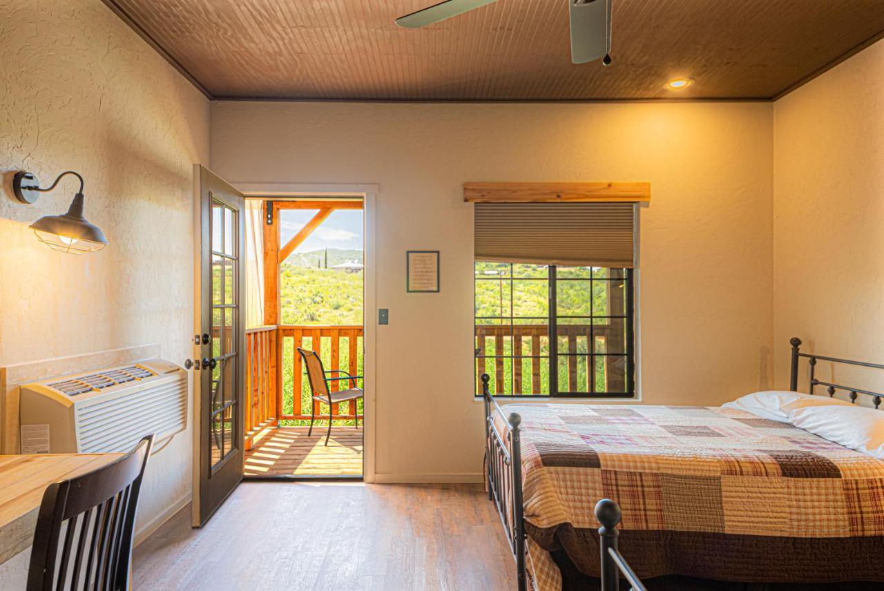 -Pet Friendly- Miners Cabin #5 -Two Double Beds - Private Balcony Tombstone Eksteriør bilde